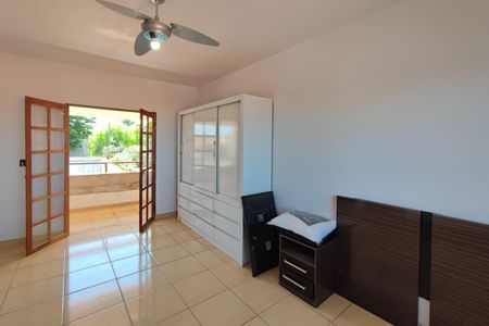 Casa à venda com 170m², 3 quartos e 4 vagasQuarto Suíte