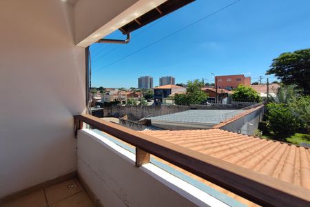 Casa à venda com 170m², 3 quartos e 4 vagasVaranda