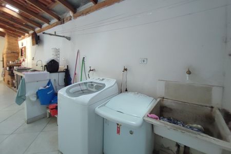 Casa à venda com 170m², 3 quartos e 4 vagasÁrea de Serviço