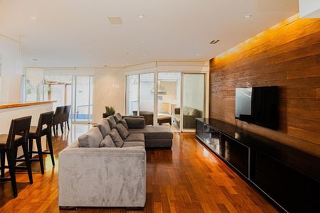 Casa de condomínio à venda com 348m², 3 quartos e 4 vagas