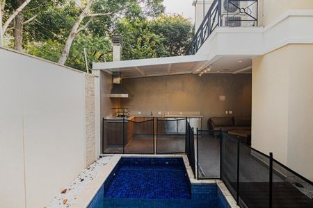 Casa de condomínio à venda com 348m², 3 quartos e 4 vagas