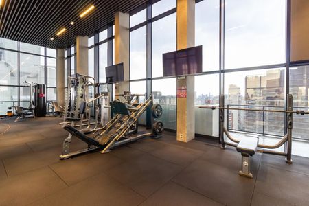 Studio à venda com 33m², 1 quarto e 1 vaga Studio à venda com 33m², 1 quarto e 1 vagaÁrea comum - Academia