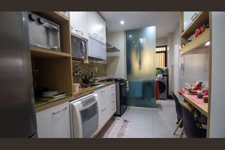 Apartamento à venda com 121m², 3 quartos e 2 vagasCozinha e Área de Serviço