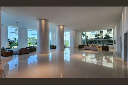 Apartamento para alugar com 360m², 4 quartos e 4 vagas Apartamento para alugar com 360m², 4 quartos e 4 vagasÁrea comum