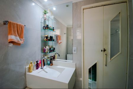 Apartamento à venda com 81m², 2 quartos e 1 vagaBanheiro