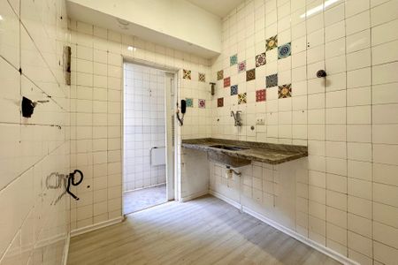 Apartamento à venda com 80m², 2 quartos e sem vaga Apartamento à venda com 80m², 2 quartos e sem vagaCozinha