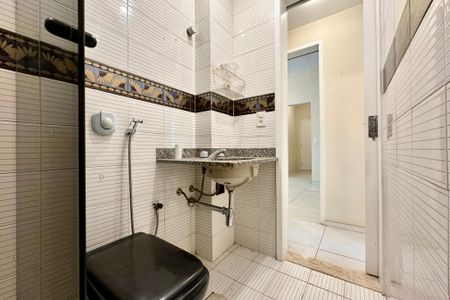 Apartamento à venda com 80m², 2 quartos e sem vaga Apartamento à venda com 80m², 2 quartos e sem vagaBanheiro