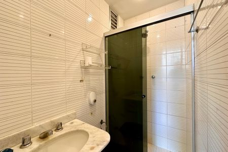 Apartamento à venda com 80m², 2 quartos e sem vaga Apartamento à venda com 80m², 2 quartos e sem vagaBanheiro Suíte