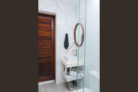 Casa à venda com 450m², 3 quartos e 7 vagasBanheiro 2