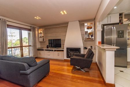 Casa à venda com 250m², 4 quartos e 4 vagas Casa à venda com 250m², 4 quartos e 4 vagasSala