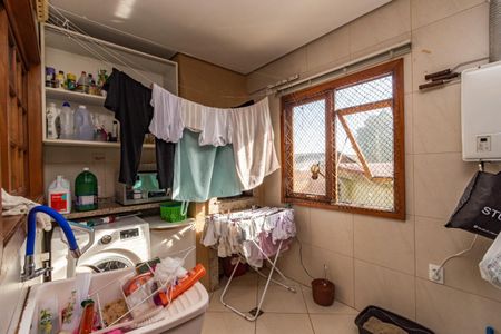 Casa à venda com 250m², 4 quartos e 4 vagas Casa à venda com 250m², 4 quartos e 4 vagasÁrea de Serviço