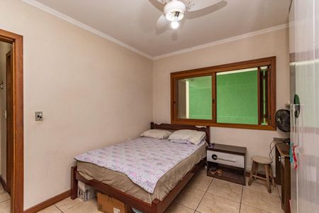 Casa à venda com 250m², 4 quartos e 4 vagas Casa à venda com 250m², 4 quartos e 4 vagasQuarto 2