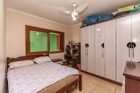 Casa à venda com 250m², 4 quartos e 4 vagas Casa à venda com 250m², 4 quartos e 4 vagasQuarto 2