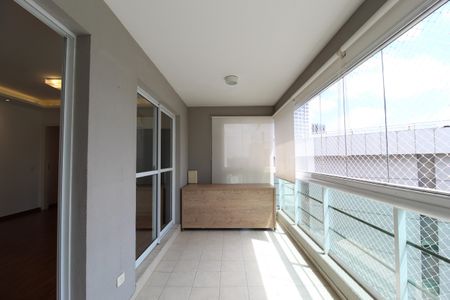 Apartamento à venda com 112m², 3 quartos e 2 vagasVaranda