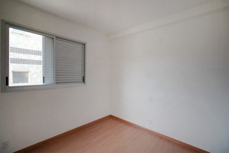 Apartamento à venda com 90m², 3 quartos e 2 vagasQuarto 3