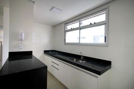 Apartamento à venda com 90m², 3 quartos e 2 vagasCozinha
