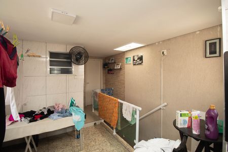 Casa à venda com 408m², 6 quartos e 2 vagas Casa à venda com 408m², 6 quartos e 2 vagasCasa 2 -  Área de Serviço