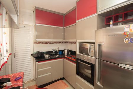 Casa à venda com 408m², 6 quartos e 2 vagas Casa à venda com 408m², 6 quartos e 2 vagasCasa 2 - Cozinha