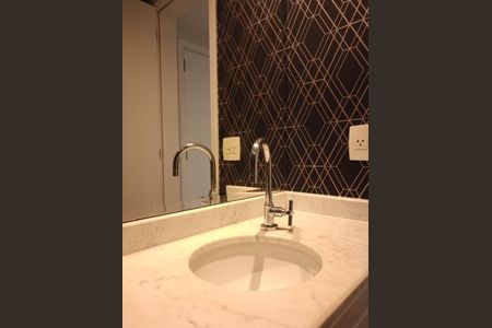 Apartamento à venda com 191m², 3 quartos e 3 vagas Apartamento à venda com 191m², 3 quartos e 3 vagasBanheiro