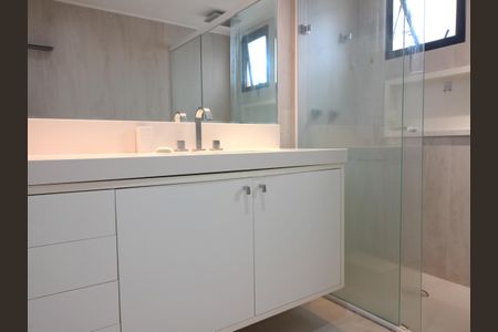 Apartamento à venda com 191m², 3 quartos e 3 vagas Apartamento à venda com 191m², 3 quartos e 3 vagasBanheiro da Suíte 3