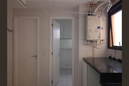 Apartamento à venda com 191m², 3 quartos e 3 vagas Apartamento à venda com 191m², 3 quartos e 3 vagasCozinha