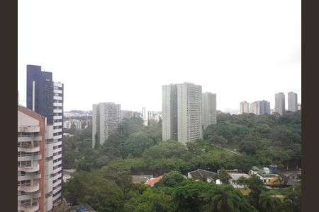 Apartamento à venda com 191m², 3 quartos e 3 vagas Apartamento à venda com 191m², 3 quartos e 3 vagasSacada vista