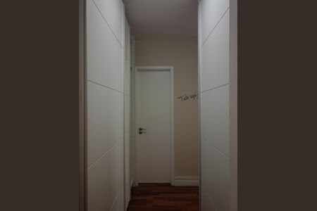 Apartamento à venda com 191m², 3 quartos e 3 vagas Apartamento à venda com 191m², 3 quartos e 3 vagasSuíte 2