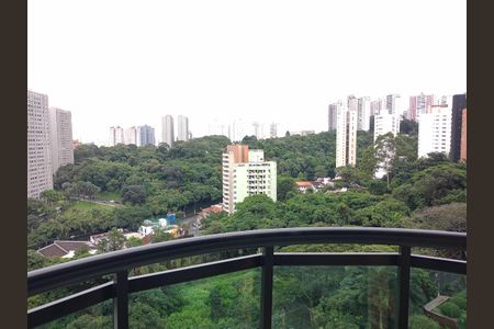 Apartamento à venda com 191m², 3 quartos e 3 vagas Apartamento à venda com 191m², 3 quartos e 3 vagasSuíte 1 sacada