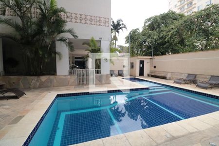 Apartamento à venda com 69m², 1 quarto e 1 vaga Apartamento à venda com 69m², 1 quarto e 1 vagaÁrea comum - Piscina