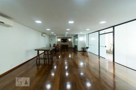 Apartamento à venda com 69m², 1 quarto e 1 vaga Apartamento à venda com 69m², 1 quarto e 1 vagaÁrea comum - Salão de Festas