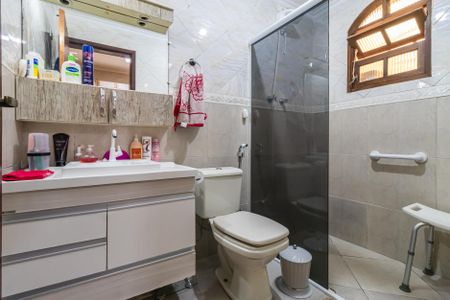 Casa à venda com 220m², 3 quartos e 5 vagasBanheiro da Suíte 