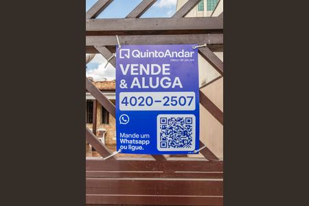 Casa à venda com 220m², 3 quartos e 5 vagasPlaca