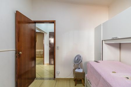 Casa à venda com 220m², 3 quartos e 5 vagasQuarto 2