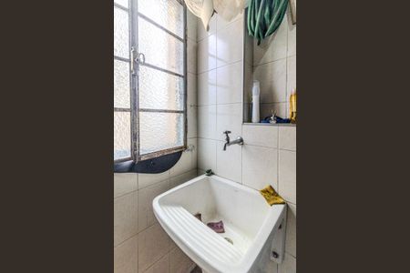 Apartamento à venda com 64m², 2 quartos e sem vagaBanheiro