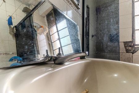 Apartamento à venda com 64m², 2 quartos e sem vagaBanheiro