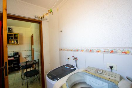 Apartamento à venda com 57m², 2 quartos e 1 vaga Apartamento à venda com 57m², 2 quartos e 1 vagaÁrea de serviço