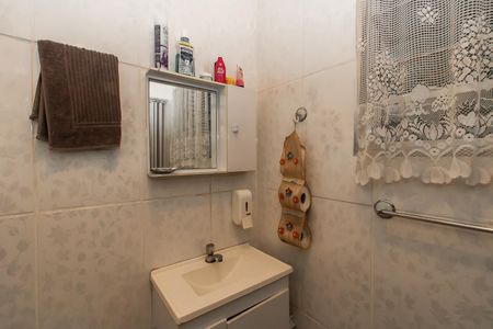 Casa à venda com 150m², 3 quartos e 2 vagasBanheiro da Suíte