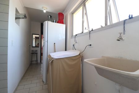 Apartamento à venda com 80m², 3 quartos e 1 vagaÁrea de Serviço