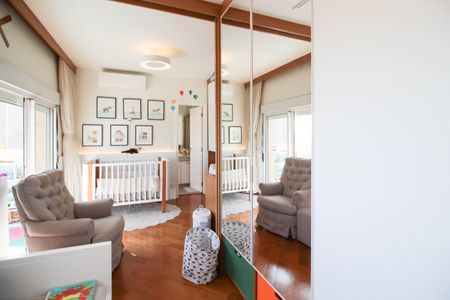 Apartamento à venda com 155m², 2 quartos e 2 vagas Apartamento à venda com 155m², 2 quartos e 2 vagasSuíte 2