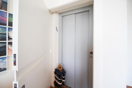 Apartamento à venda com 155m², 2 quartos e 2 vagas Apartamento à venda com 155m², 2 quartos e 2 vagasÁrea comum - Entrada do apartamento