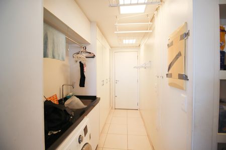 Apartamento à venda com 155m², 2 quartos e 2 vagas Apartamento à venda com 155m², 2 quartos e 2 vagasÁrea de Serviço