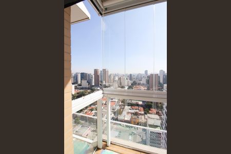 Apartamento à venda com 155m², 2 quartos e 2 vagas Apartamento à venda com 155m², 2 quartos e 2 vagasVaranda da Suíte 2