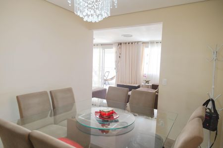 Apartamento à venda com 115m², 3 quartos e 1 vaga Apartamento à venda com 115m², 3 quartos e 1 vagaSala de Jantar