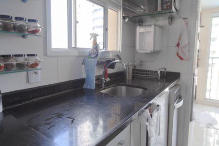 Apartamento à venda com 115m², 3 quartos e 1 vaga Apartamento à venda com 115m², 3 quartos e 1 vagaCozinha