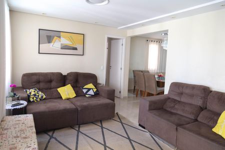 Apartamento à venda com 115m², 3 quartos e 1 vaga Apartamento à venda com 115m², 3 quartos e 1 vagaSala