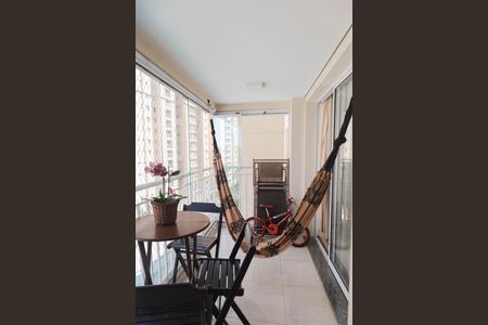 Apartamento à venda com 115m², 3 quartos e 1 vaga Apartamento à venda com 115m², 3 quartos e 1 vagaVaranda /Sala Espaço Gourmet