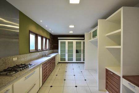 Casa para alugar com 512m², 5 quartos e 6 vagasCozinha