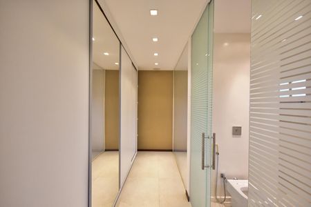 Casa para alugar com 512m², 5 quartos e 6 vagasBanheiro Suíte 4