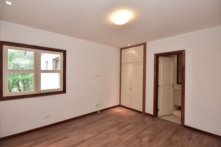 Casa para alugar com 512m², 5 quartos e 6 vagasSuíte 3