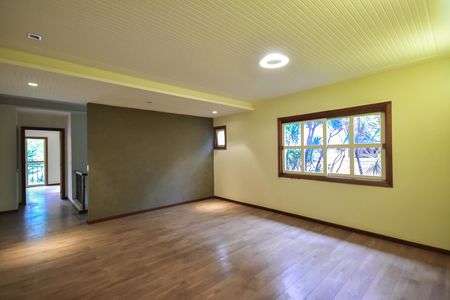 Casa para alugar com 512m², 5 quartos e 6 vagasCorredor